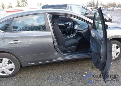 2015 Nissan Sentra Fe+ S/S/Sl/Sr/Sv z USA, uszkodzony, nr VIN 3N1AB7AP2FL630863